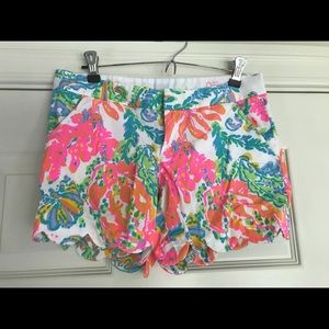 Lilly Pulitzer buttercup scalloped shorts NWOT